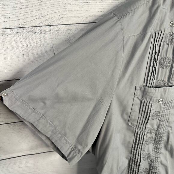 KS Island Mens Embroidered Gray Hawaiian Button Up Shirt Short Sleeve 3XL Big - Picture 6 of 11